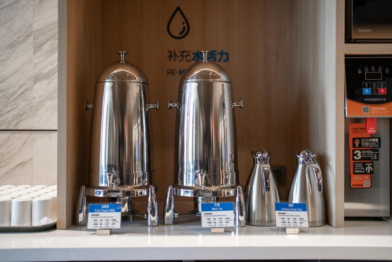 Holiday Inn Express Nanchang Riverside By Ihg Exteriör bild