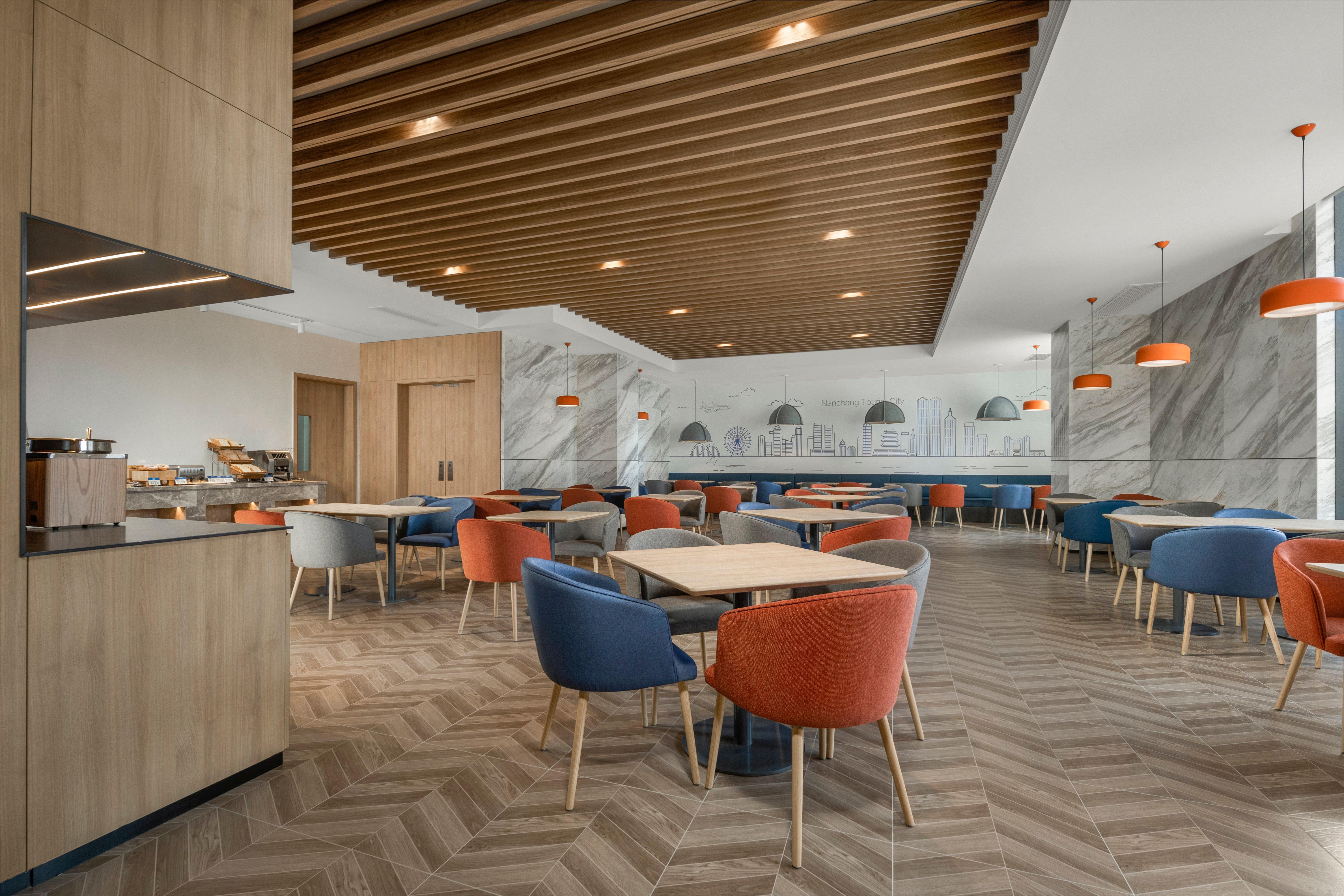 Holiday Inn Express Nanchang Riverside By Ihg Exteriör bild